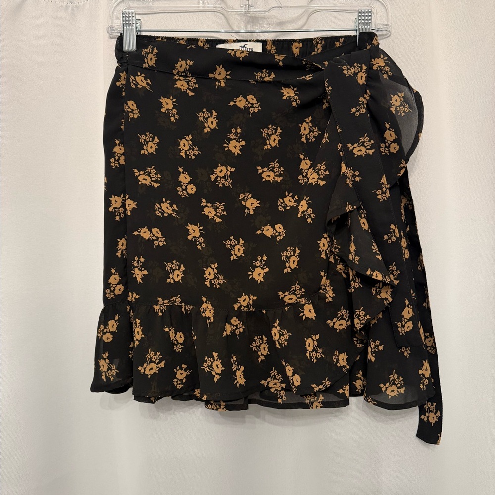 hollister black and brown floral wrap skirt